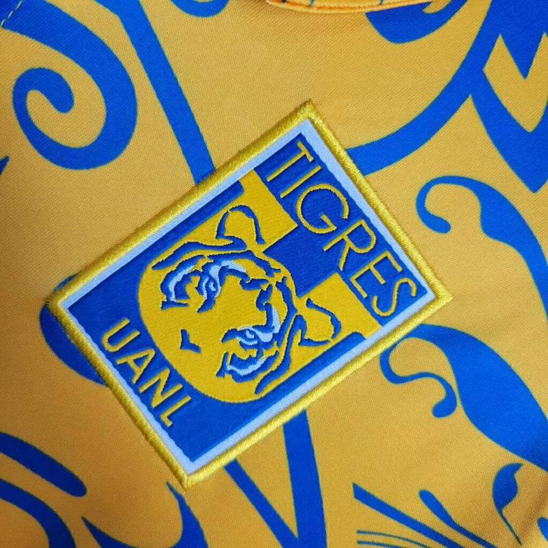 Camisa Tigres do México Edição Especial Dia dos mortos 23/24 - Torcedor Adidas Masculina - Detalhamento com caveira em azul e amarelo