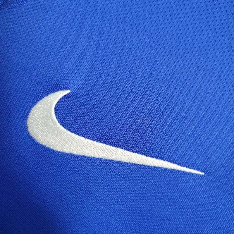 Camisa Seleção Brasileira Retrô II 2002 Nike Torcedor Masculina - Azul com detalhes em branco