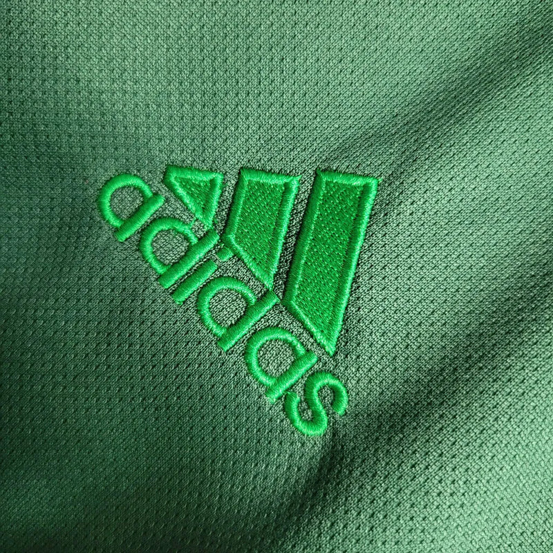 Camisa Celtic Edição Especial 23/24 - Torcedor Adidas Masculina - Verde com detalhes em branco e amarelo