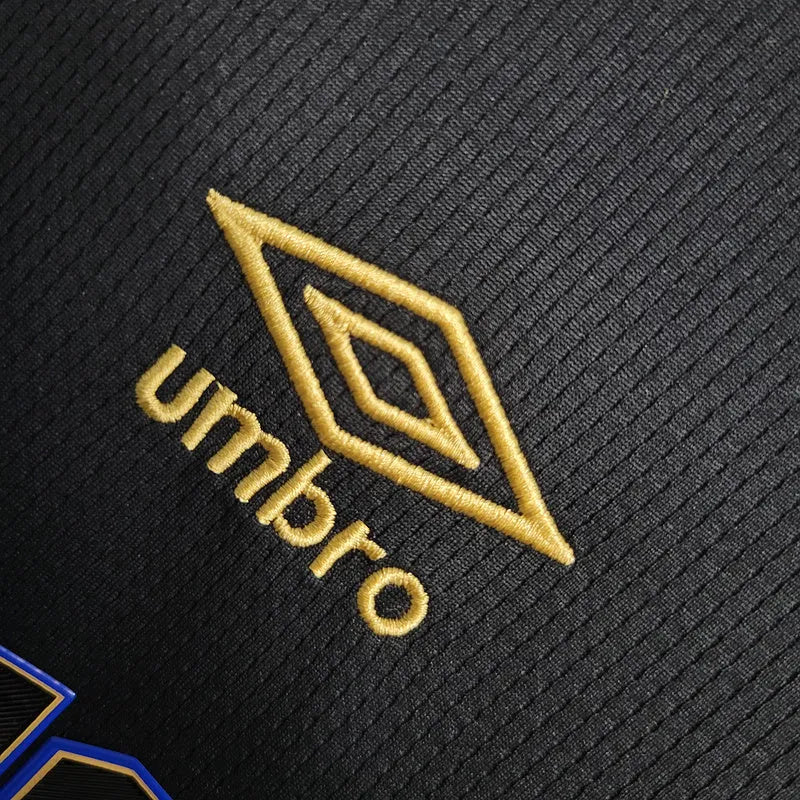 Camisa El Salvador II 23/24 - Torcedor Umbro Masculina - Preta com detalhes em azul e amarelo