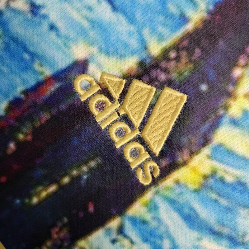 Camisa Ajax Edição Especial 23/24 - Torcedor Adidas Masculina - detalhes em azul amarelo e dourado