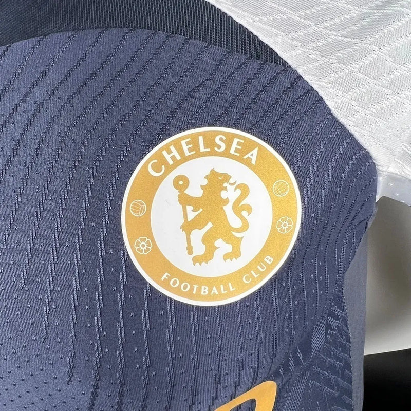 Camisa Chelsea Treino 23/24 - Jogador Nike Masculina - Azul com detalhes em branco e dourado