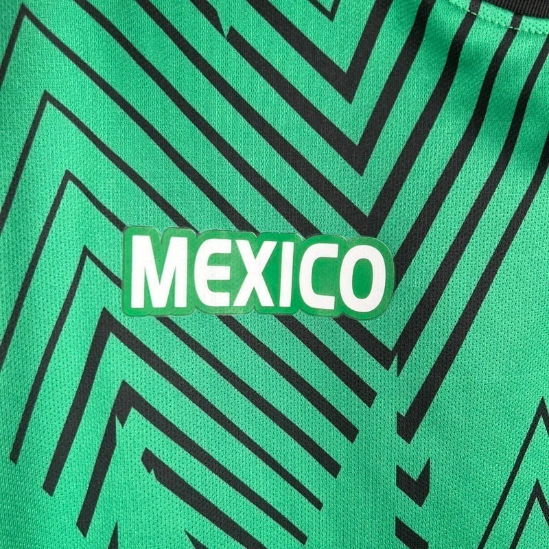 Camisa Seleção do México Edição especial 23/24 - Torcedor Masculina - Verde com detalhes em vermelho e preto