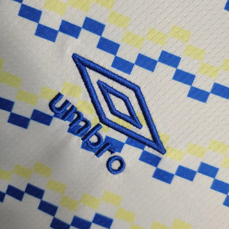 Camisa El Salvador 23/24 - Torcedor Umbro Masculina - Branca com detalhes em azul e amarelo