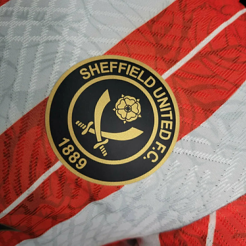 Camisa Sheffield United I Sheffield United - Jogador Errea Masculina - Branca com detalhes em vermelho e preto