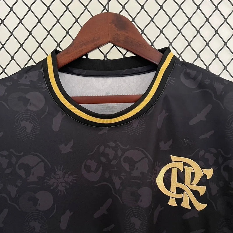 Camisa Flamengo Edição Especial Consciência Negra 23/24 Torcedor Masculina - Preta com detalhes em dourado