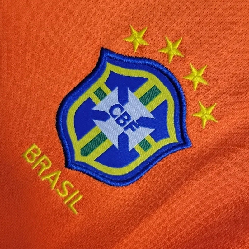 Camisa Retrô Seleção Brasileira Goleiro 1998 - Torcedor Nike Masculina - Laranja com detalhes em amarelo