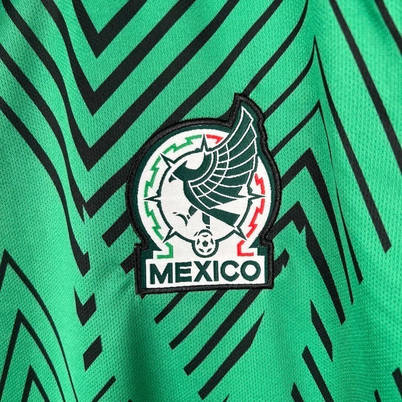 Camisa Seleção do México Edição especial 23/24 - Torcedor Masculina - Verde com detalhes em vermelho e preto