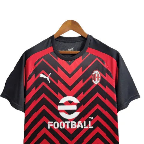 Camisa AC Milan Treino 23/24 - Torcedor Puma Masculina - Vermelha e preta