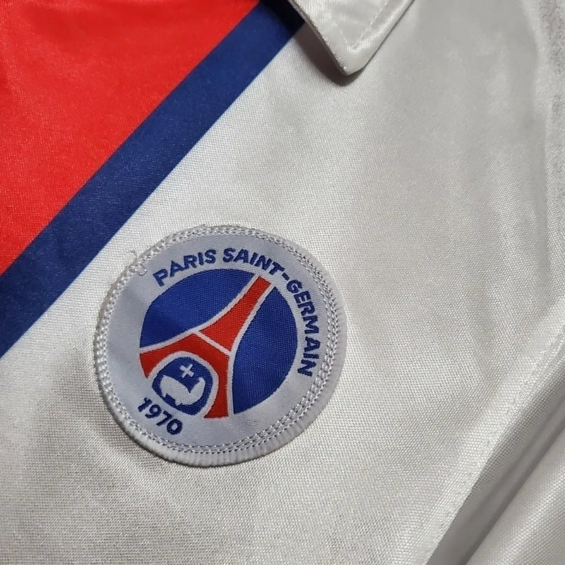 Camisa Retrô Paris Saint-Germain II 1998/1999 - Torcedor Nike Masculina - Branca, azul e vermelha