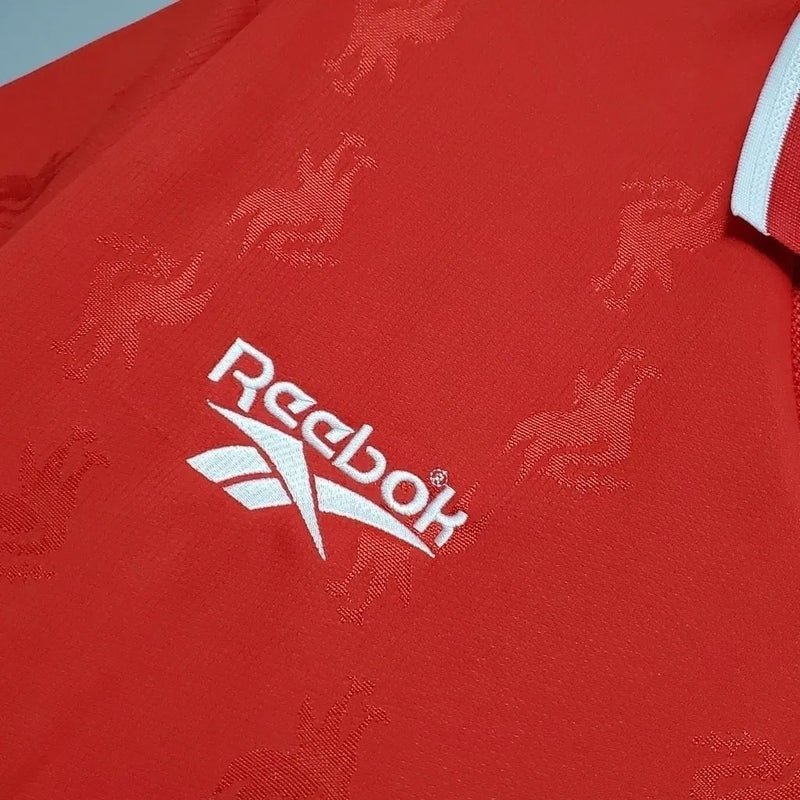 Camisa Retrô Liverpool I 1996/1997 - Torcedor Reebok Masculina - Vermelha com detalhes em branco