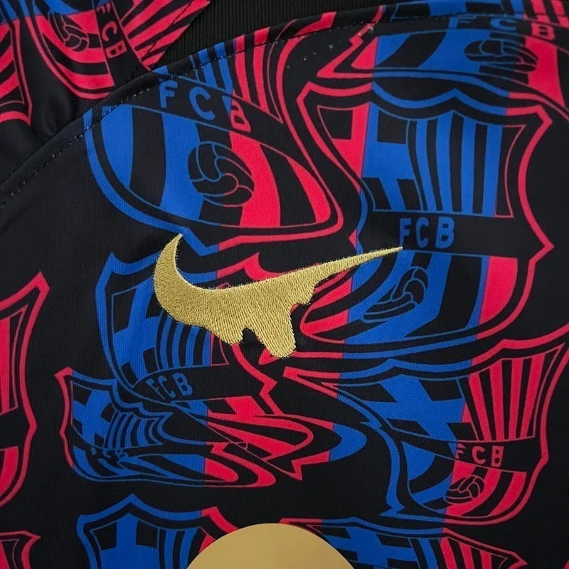 Camisa Barcelona Edição Especial 23/24 - Torcedor Nike Masculina - Preta com detalhes em azul e grená