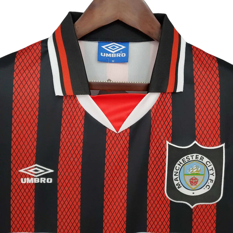 Camisa Manchester City Retrô 1994/1996 Vermelha e Preta - Umbro