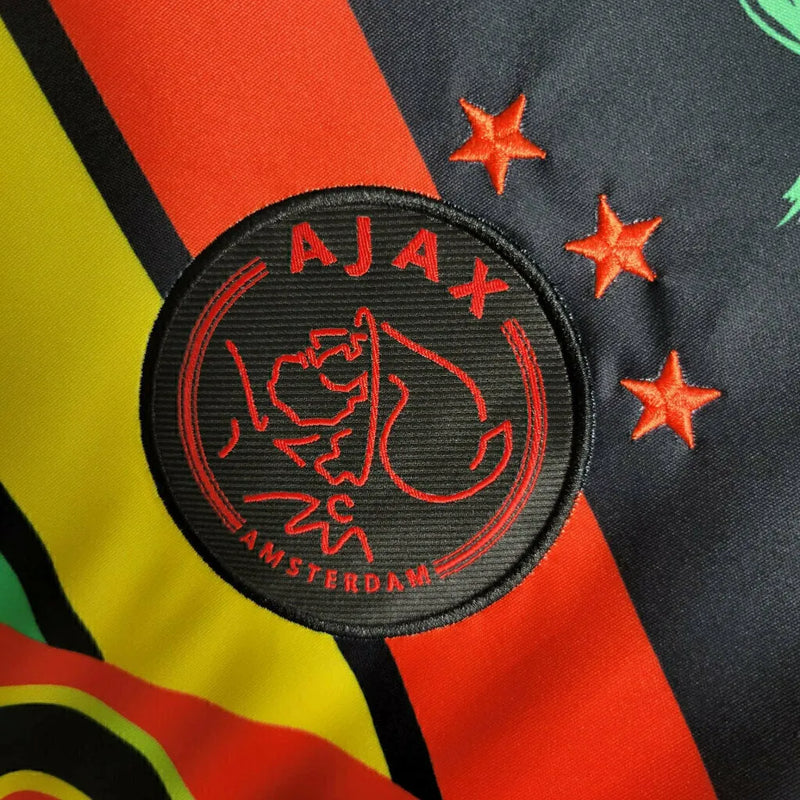 Camisa Ajax Edição Especial 23/24 - Torcedor Adidas Masculina - Preta com detalhes em homenagem ao Bob Marley