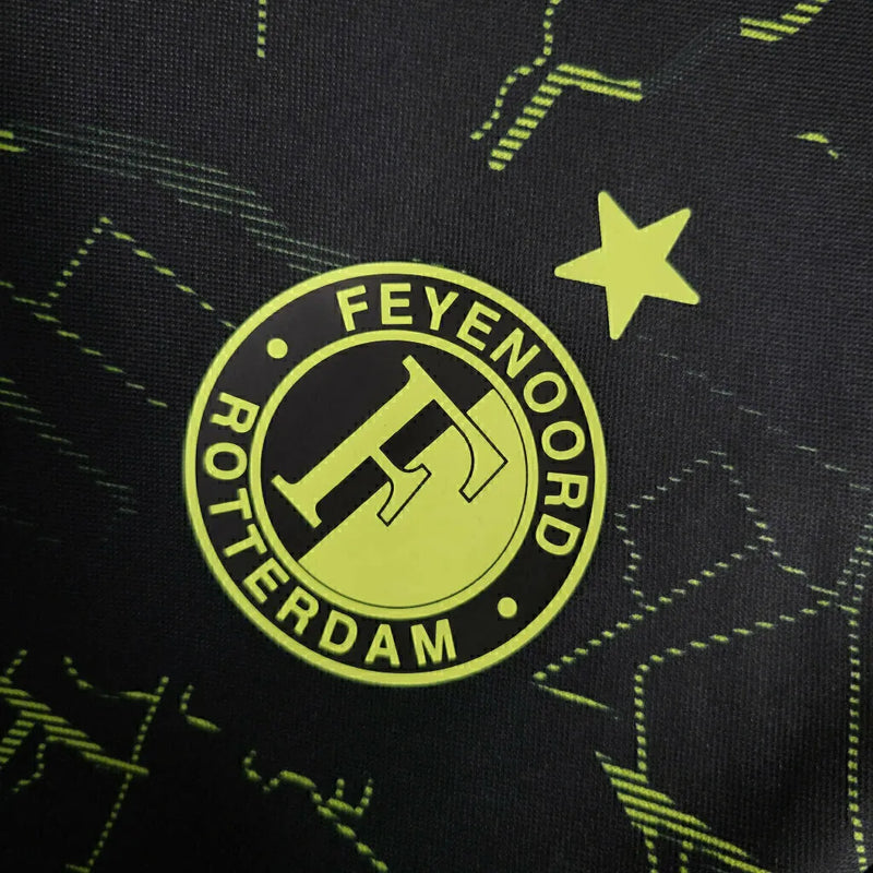 Camisa Feyenoord Rotterdam Edição Especial 23/24 - Torcedor Castore Masculino - Preta com detalhes em amarelo