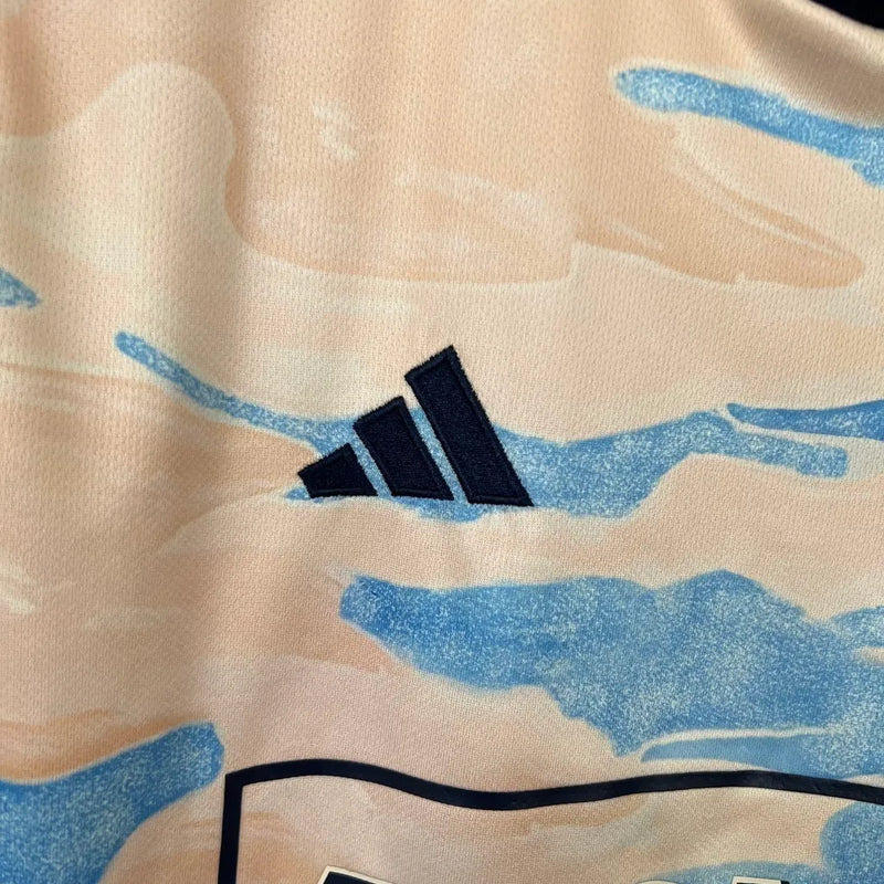 Camisa Philadelphia Union II 23/24 - Torcedor Adidas Feminina - Bege com detalhes em azul