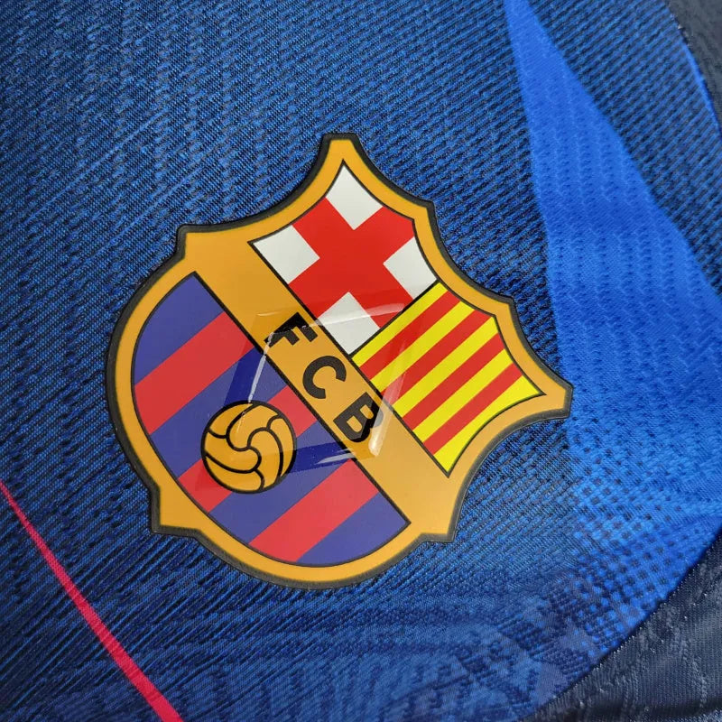 Camisa Barcelona Edição Especial 24/25 - Jogador Nike Masculina - Azul com detalhes em vermelho e branco