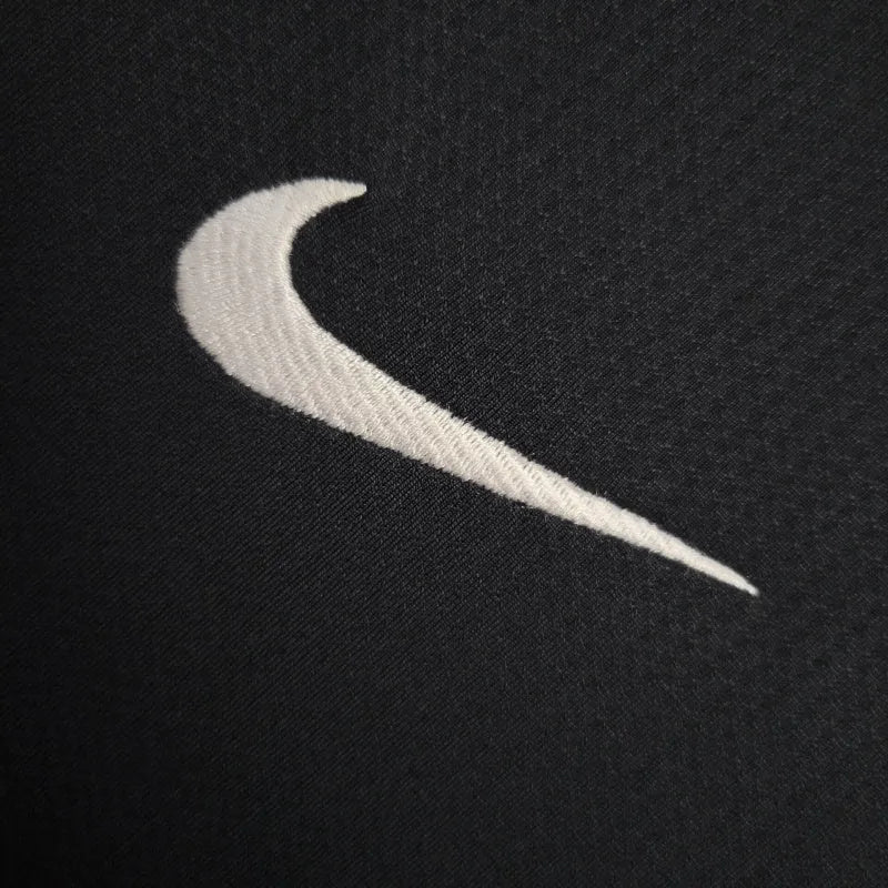 Camisa Retrô Juventus I 2012/2013 - Nike Masculina - Preta com detalhes em branco