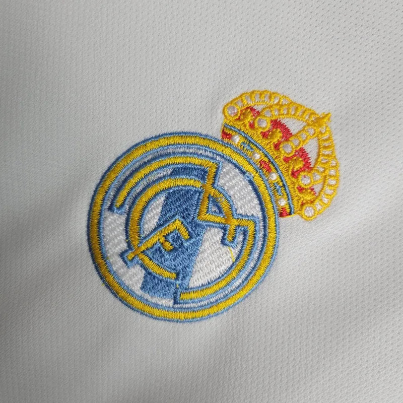 Camisa Real Madrid Edição Especial 23/24 - Torcedor Adidas Masculina - Branca com detalhes em azul