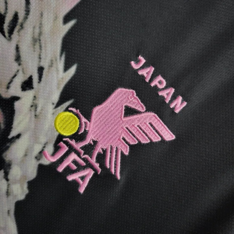 Camisa Japão Edição especial 24/25 - Torcedor Adidas Masculina - Preta com detalhes em rosa