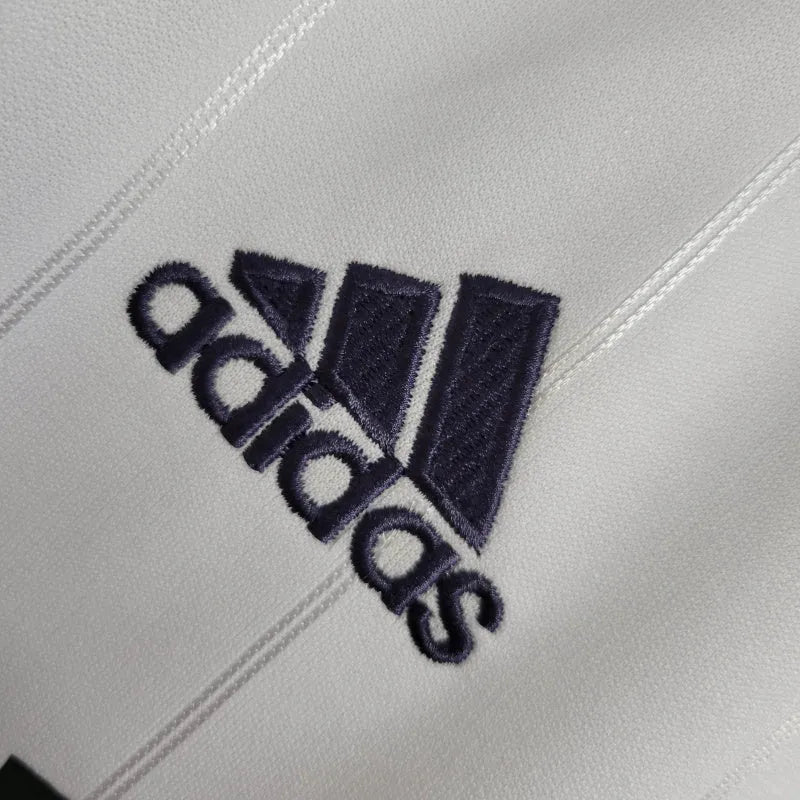 Camisa Retrô Real Madrid I 12/13 - Masculina Adidas - Branca com detalhes em azul