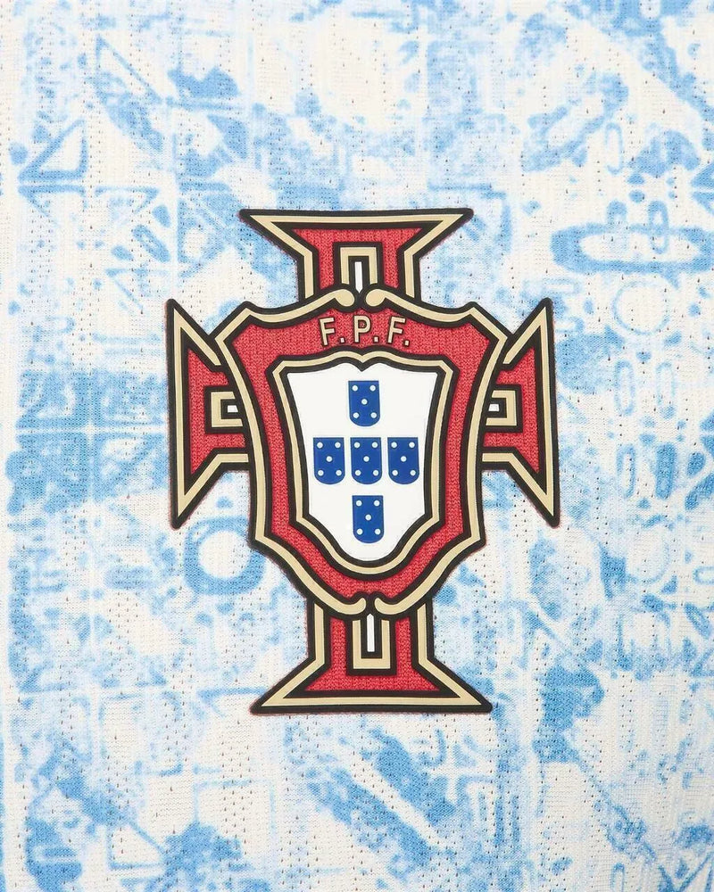 Camisa Seleção de Portugal II 24/25 - Torcedor Nike Masculina - Branca com detalhes em azul