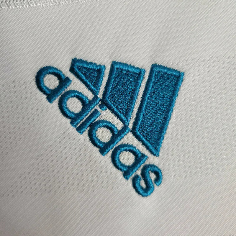 Camisa Retrô Real Madrid I 17/18 - Masculina Adidas - Branca com detalhes em azul