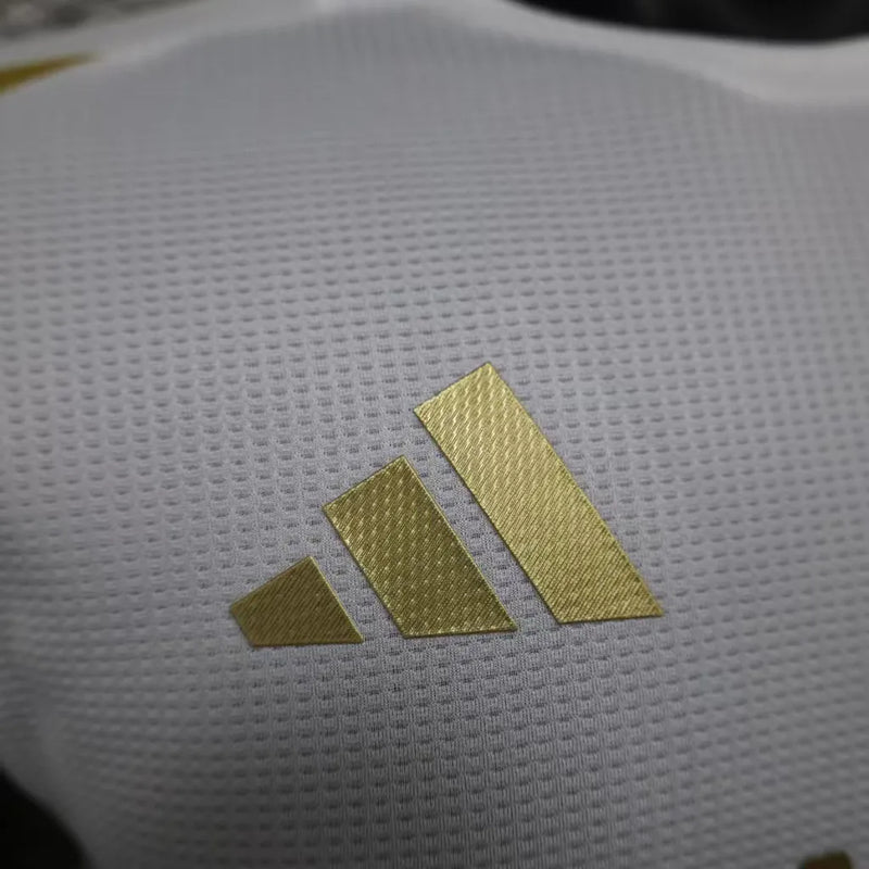 Camisa Al-Nassr III 24/25 - Jogador Adidas Masculina - Branca com detalhes em dourado