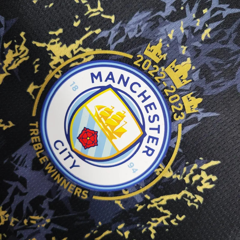 Camisa Manchester City Edição especial 23/24 - Torcedor Puma Masculina - Preta com detalhes em azul e dourado