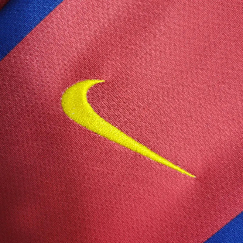 Camisa Retrô Barcelona I 07/08 - Masculina Nike - Vermelha e azul