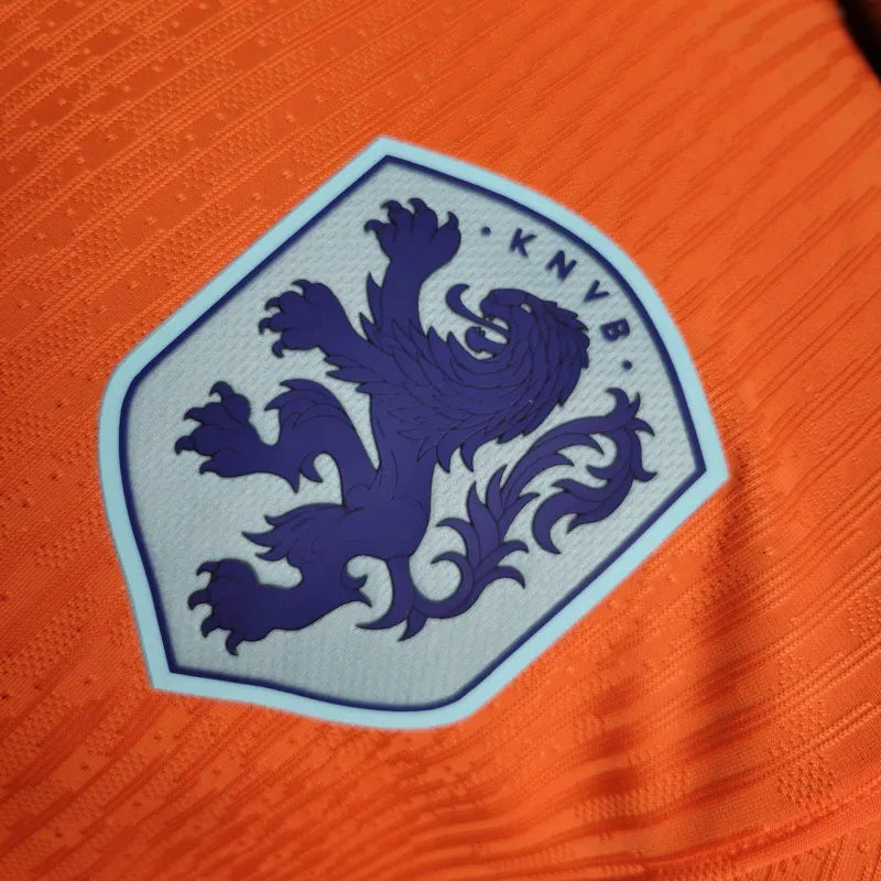 Camisa Seleção da Holanda I 24/25 - Jogador Nike Masculina - Laranja com detalhes em azul