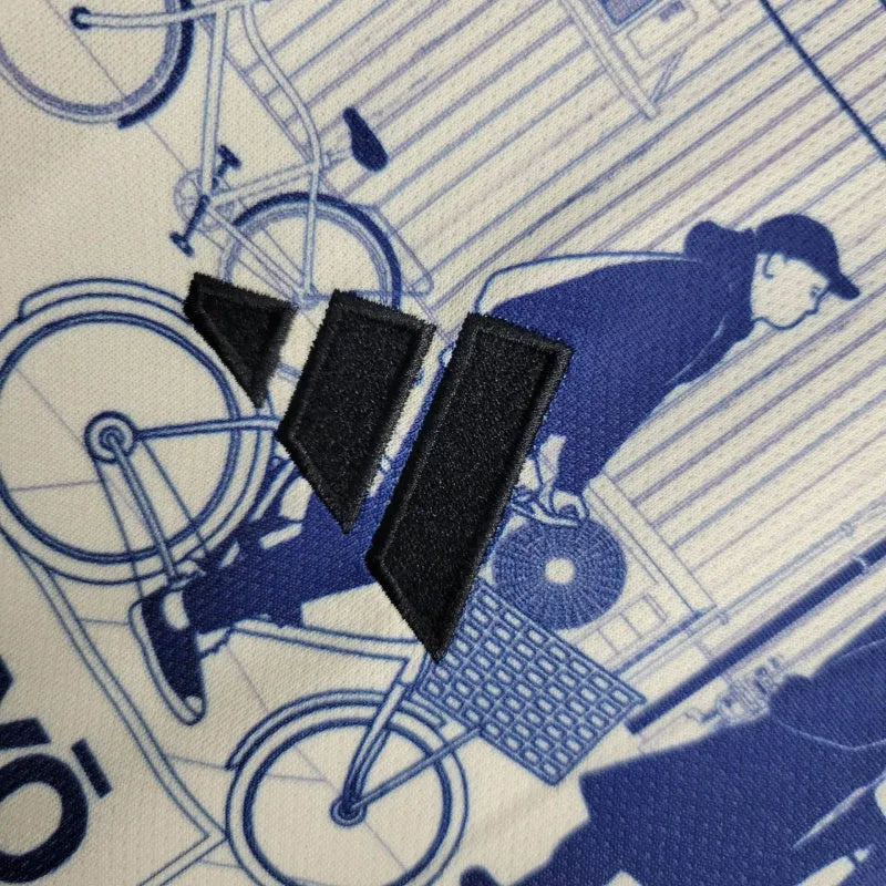 Camisa Japão Edição especial 24/25 - Torcedor Adidas Masculina - Branca com detalhes em azul