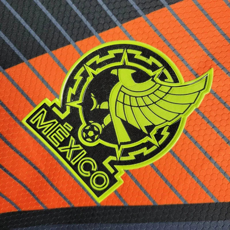 Camisa Seleção do México Goleiro 24/25 - Torcedor Adidas Masculina - Preta com detalhes em laranja e amarelo