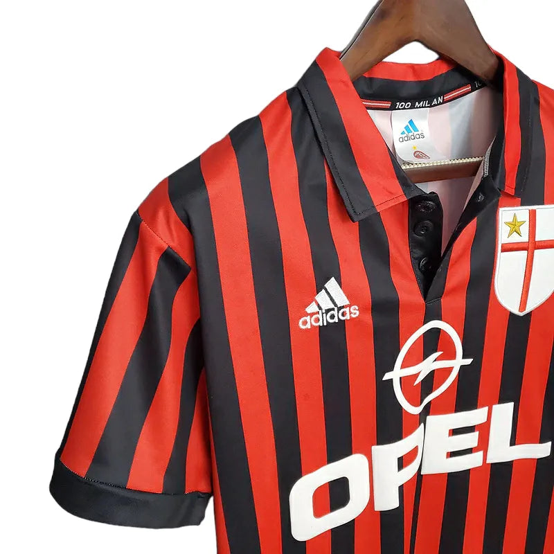 Camisa Retrô AC Milan I 1999/2000 - Masculina Adidas - Vermelha e preta