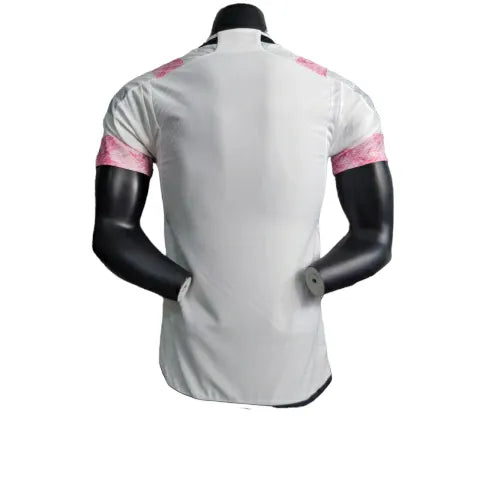 Camisa Juventus II 23/24 - Jogador Adidas Masculina - Branca e rosa