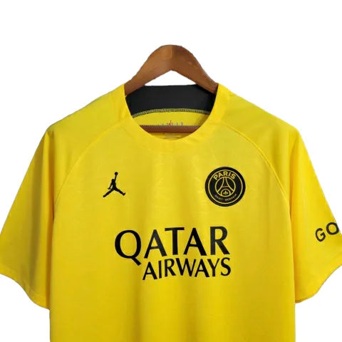 Camisa Paris Saint-Germain Treino 23/24 - Torcedor Jordan Masculina - Amarela