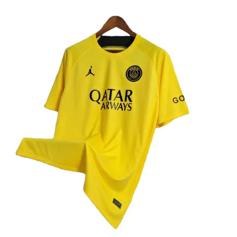 Camisa Paris Saint-Germain Treino 23/24 - Torcedor Jordan Masculina - Amarela