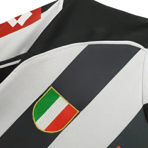 Camisa Retrô Juventus 2002/2003 - Lotto Masculina - Preta e branca