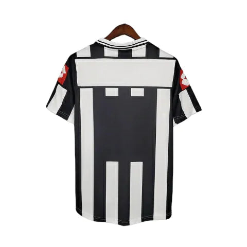 Camisa Retrô Juventus I 2001/2002 - Masculina Lotto - Preta e branca