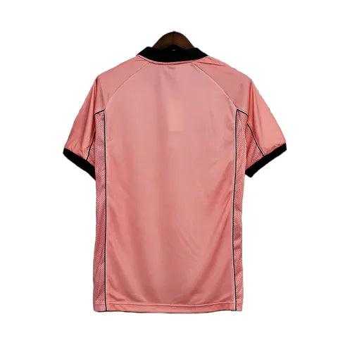 Camisa Retrô Juventus II 1997/1998 - Kappa Masculina - Rosa