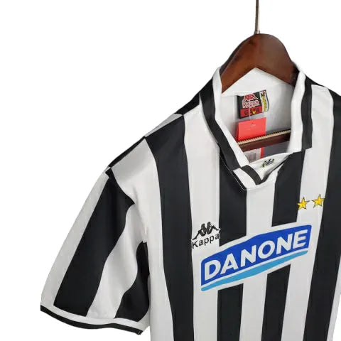 Camisa Retrô Juventus I 1994/1995 - Kappa Masculina - Preta e branca