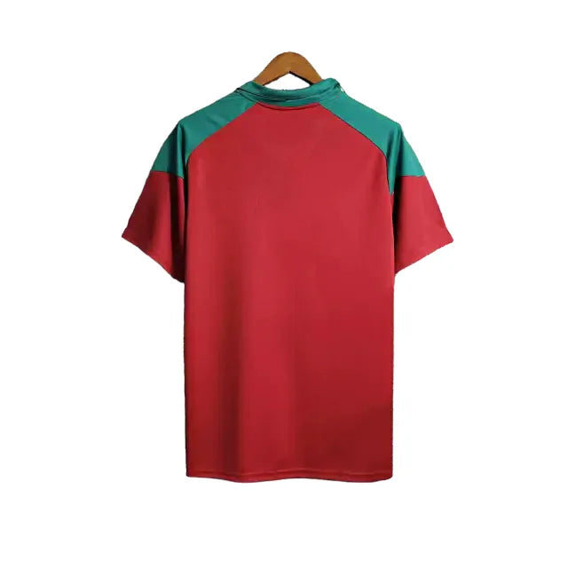 Camisa Fluminense Treino I 23/24 Umbro Torcedor Masculina - Vermelha com detalhes em verde