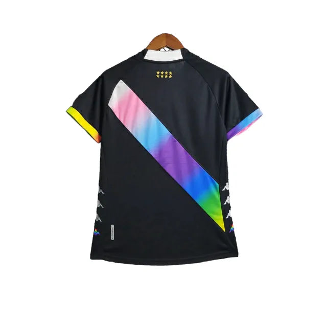 Camisa Vasco da Gama II Edição especial LGBTQIAPN+ 23/24 - Torcedor Kappa Feminina - Preta com detalhes na faixa nas cores de um Arco-íris