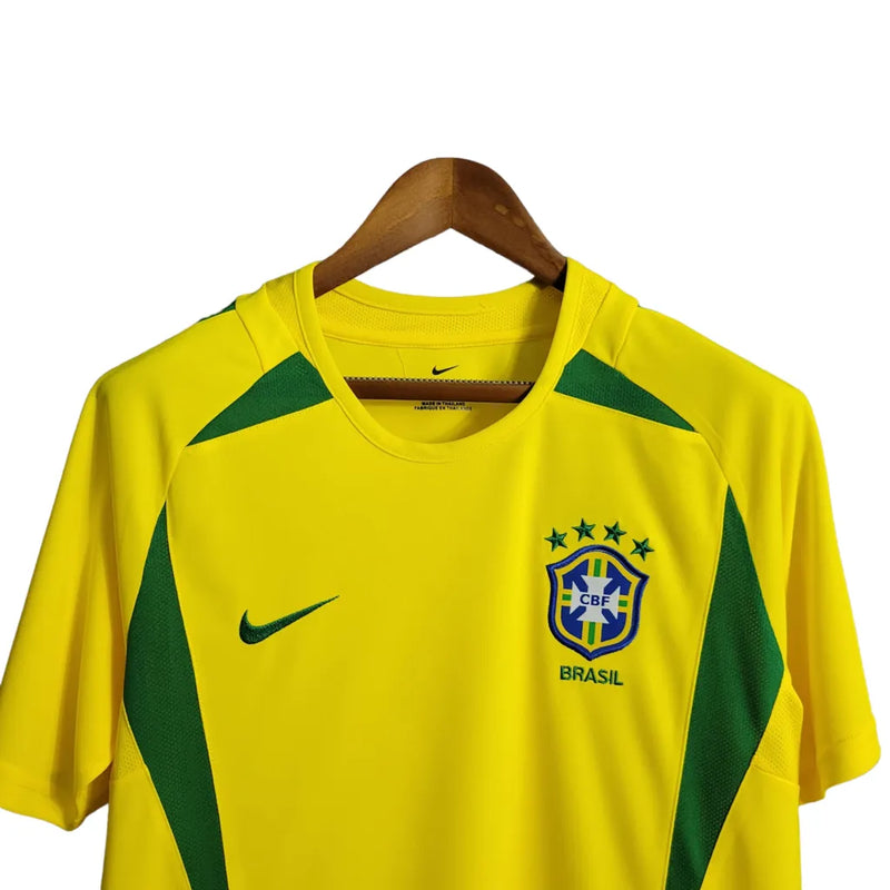 Camisa Seleção Brasileira Retrô I 2002 Nike Torcedor Masculina -Amarela com detalhes em verde