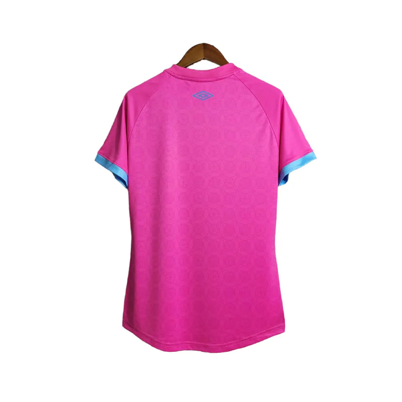 Camisa Grêmio Edição especial Outubro rosa 23/24 - Torcedor Umbro Feminina - Rosa com detalhes em azul