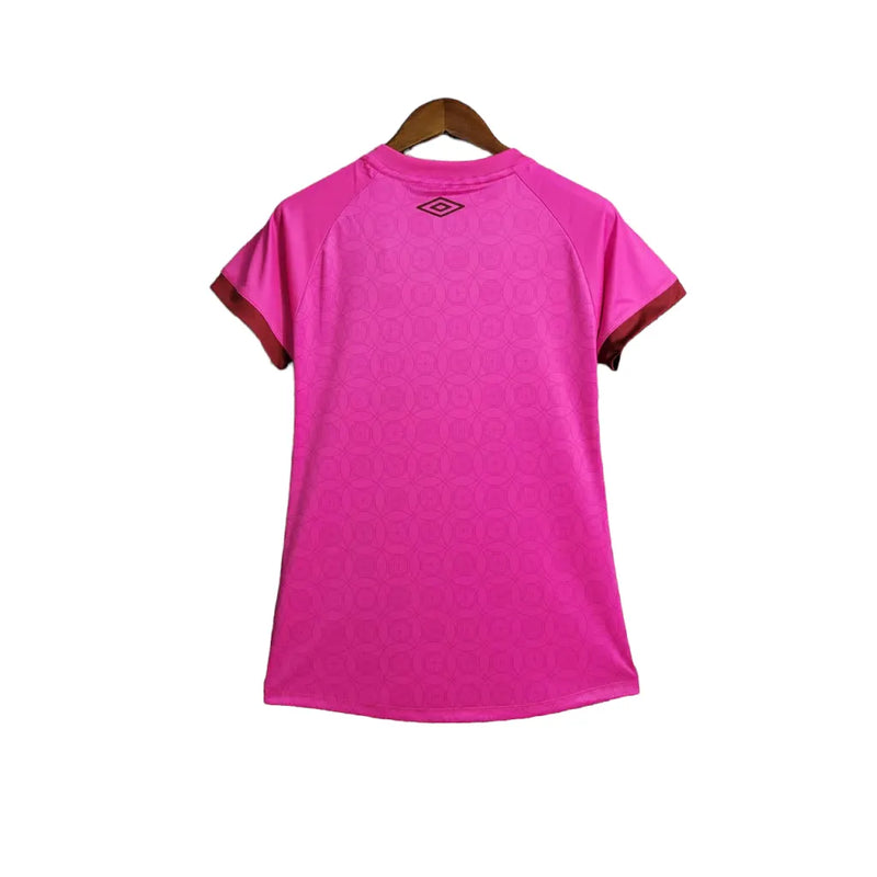 Camisa Fluminense Edição especial outubro rosa 23/24 - Feminina Umbro - Rosa com detalhes em tricolor