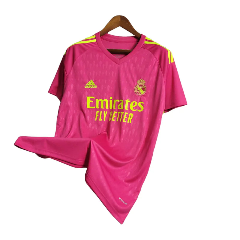 Camisa Real Madrid Goleiro 23/24 - Torcedor Adidas Masculina - Rosa com detalhes em amarelo