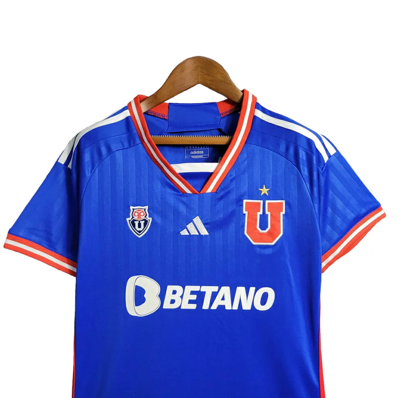 Camisa Universidad do Chile I 23/24 - Feminina Adidas - Azul com detalhes em branco e vermelho