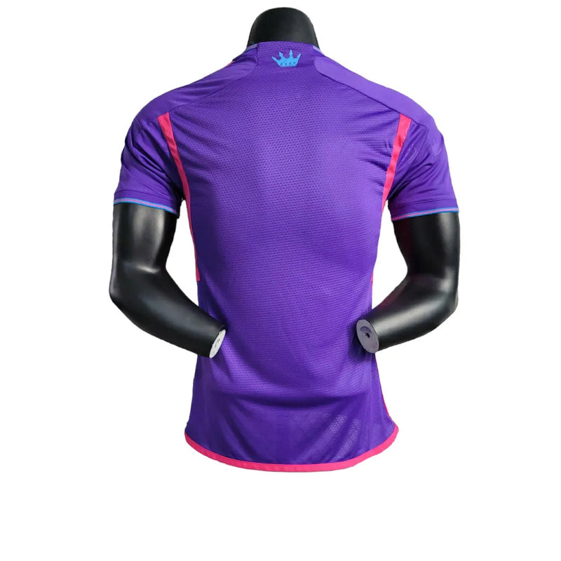 Camisa Charlotte FC II 23/24 - Jogador Adidas Masculina - Roxa com detalhes em azul e rosa