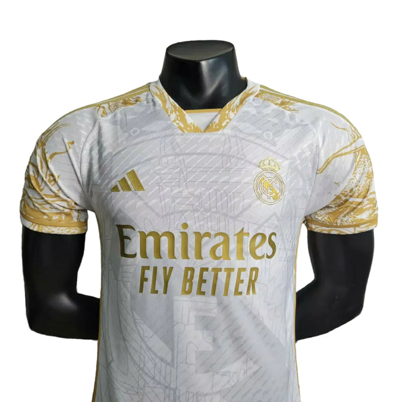 Camisa Real Madrid Edição Especial 23/24 - Jogador Adidas Masculina - Branca com detalhes em dourado